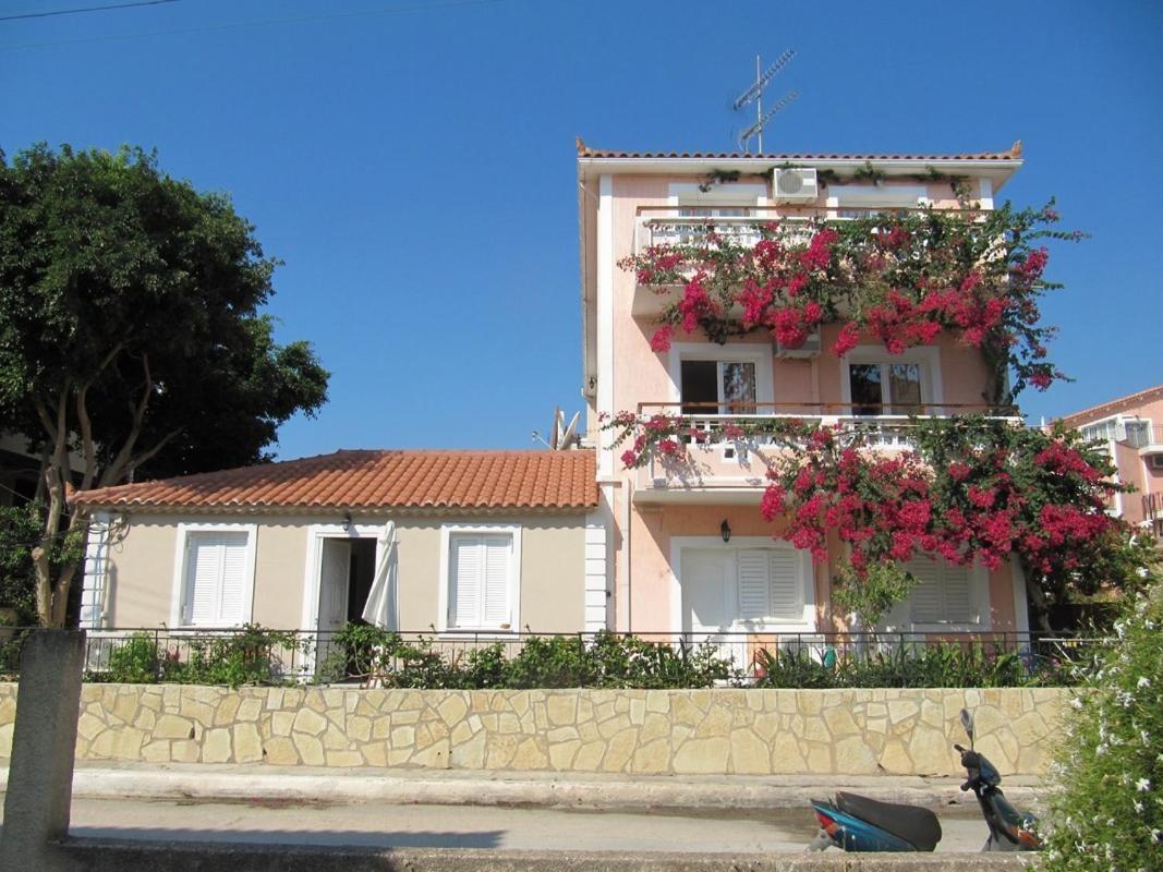 Theodora Studios & Apartments Skala  Bagian luar foto