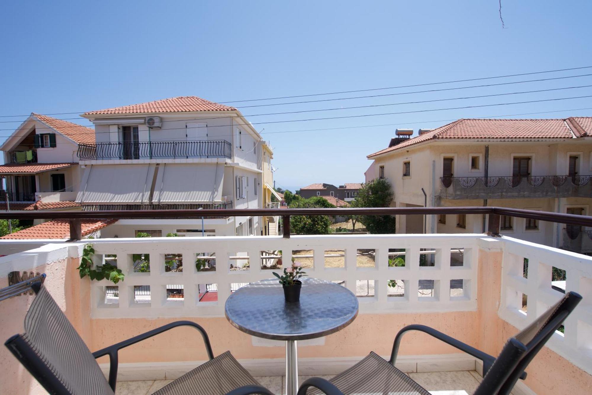 Theodora Studios & Apartments Skala  Bagian luar foto