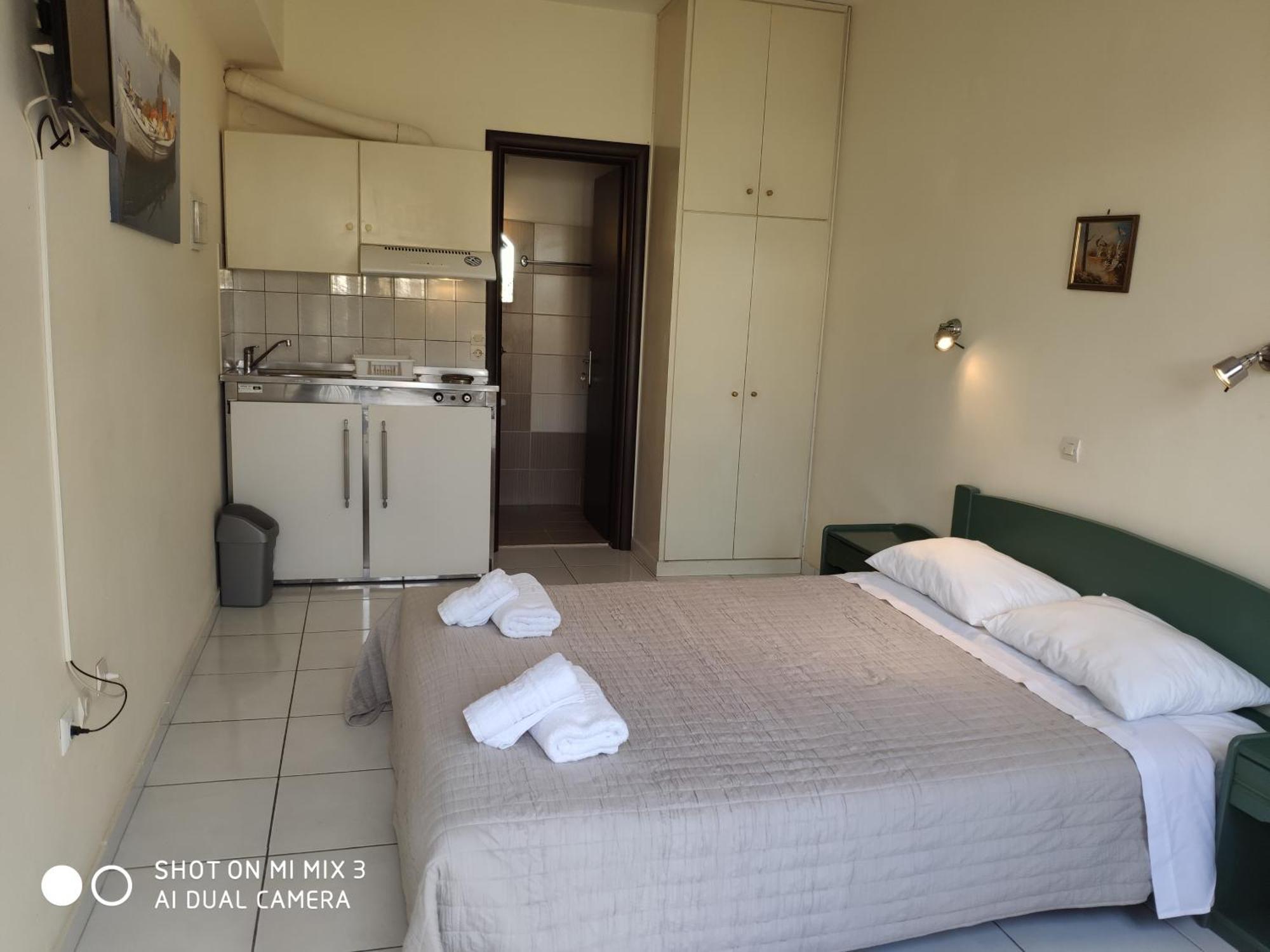 Theodora Studios & Apartments Skala  Bagian luar foto